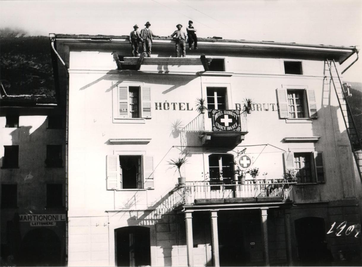 Albergo Croce Bianca Poschiavo Eksteriør bilde