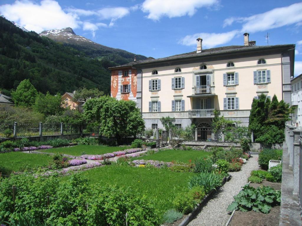 Albergo Croce Bianca Poschiavo Eksteriør bilde
